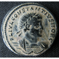 Constance II – AE3 GLORIA EXERCITVS – Antioche –  RIC 88