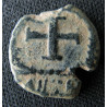 Theodosius II – Nummus frappé à Antioche – Croix dans une couronne – RIC 453