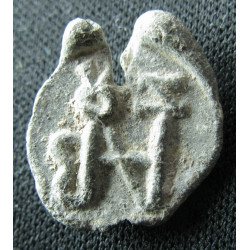 Byzantios (?) - Sceau byzantin en plomb (Ø 15 mm, 2,18 g). VIᵉ–VIIᵉ siècle