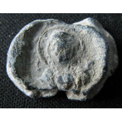 Agathanassa. Sceau byzantin en plomb (Ø 21 mm, 7,00 g). VIᵉ / VIIᵉ siècle