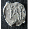 Théodotos. Sceau byzantin en plomb (Ø 14 mm, 2,89 g). VIᵉ siècle.