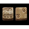 Dé antique cubique en os – Époque romaine – Ier–IIIe siècle apr. J.-C