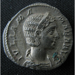 Julia Mamée – Denier frappé à Rome – VENVS VICTRIX – RIC 358