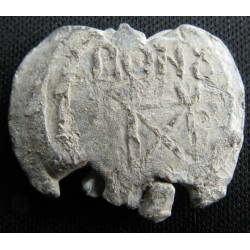 Bonos, fils de Polychronios. Sceau byzantin en plomb (Ø 22 mm, 10,31 g). VIᵉ–VIIᵉ siècle.