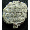 Théodore, évêque et recteur (?). Sceau byzantin en plomb (Ø 18 × 21 mm, 4,77 g). XIe siècle.