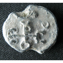 Sergios et Eirenaia (?). Sceau byzantin en plomb (Ø 18 mm, 5,38 g). VIIᵉ siècle.