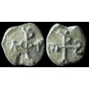 Philagrios et Mauros ou Marius (?). Sceau byzantin en plomb (Ø 13 mm, 3,18 g). VIᵉ siècle.
