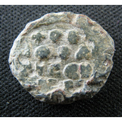 Sceau anonyme métrique. Sceau byzantin en plomb (Ø 15 mm, 3,70 g). XIᵉ siècle.
