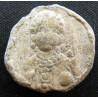 Théoktistos, protonotaire. Sceau byzantin en plomb (Ø 20 mm, 5,19 g). IXᵉ siècle.