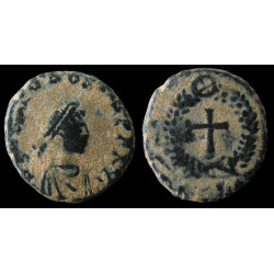 Théodose II – Nummus (AE4)...