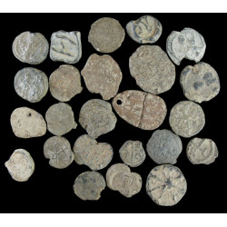 Lot de 25 sceaux byzantins en plomb à nettoyer (?) — lot d'étude et d'entraînement - MINI PRIX !