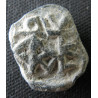 Étienne, évêque d'Apamée. Sceau byzantin en plomb (Ø 11 × 14 mm, 3,78 g). VIᵉ siècle.