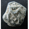 Étienne, évêque d'Apamée. Sceau byzantin en plomb (Ø 11 × 14 mm, 3,78 g). VIᵉ siècle.