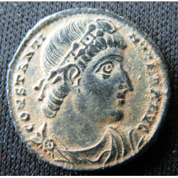 Constantin Iᵉʳ – Nummus frappé à Antioche – GLORIA EXERCITVS – RIC VII, 108