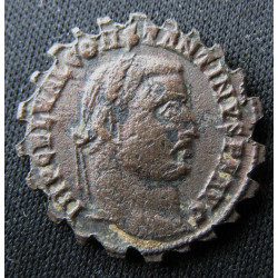Poids monétaire de 1 nomisma (solidus), fabriqué sur un nummus de Constantin I, Alexandrie (Ve-VIe siècle)