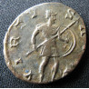 Postume – Antoninien, imitation gauloise irrégulière – VIRTVS AVG – Atelier II – Cunetio 2920