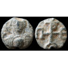 Pierre. Sceau byzantin en plomb (Ø 15 mm, 4,21 g). VIᵉ–VIIᵉ siècle.