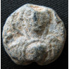 Pierre. Sceau byzantin en plomb (Ø 15 mm, 4,21 g). VIᵉ–VIIᵉ siècle.