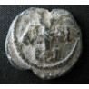 Grégoire & Jean. Sceau byzantin en plomb (Ø 22 mm, 6,67 g). VIᵉ–VIIᵉ siècle.