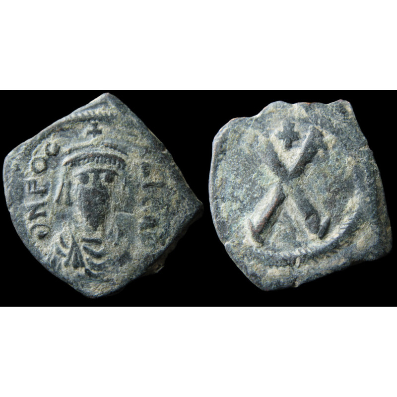Phocas – Dekanoummion frappé à Constantinople – dN FOCAS PЄRP AVG – SB 645