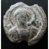 Paul. Sceau byzantin en plomb (Ø 21 mm, 9,81 g). VIᵉ siècle.