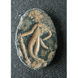 Chaton de bague naviculaire - Figure masculine debout . Époque tardo-antique ou proto-byzantine
