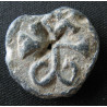 Jean ? Maio ? Mitola ? Sceau byzantin en plomb (Ø 20 mm, 7.32 g). VIᵉ-VIIᵉ siècle.