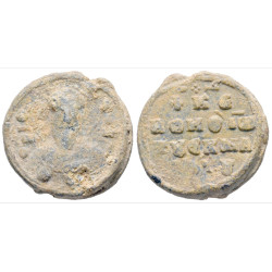 Jean, issu des Masotès. Sceau byzantin en plomb (Ø 26,8 mm, 3,62 g). XIᵉ-XIIᵉ siècle.